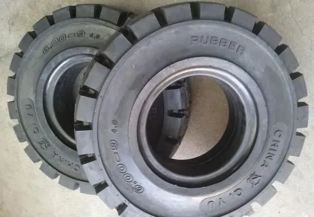 叉車為啥要使用實心輪胎,？